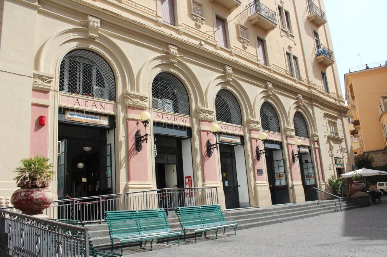 Nel Cuore Del Vomero Apartament Napoli Esterno foto