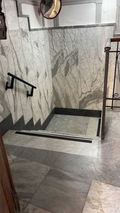 Nel Cuore Del Vomero Apartament Napoli Esterno foto