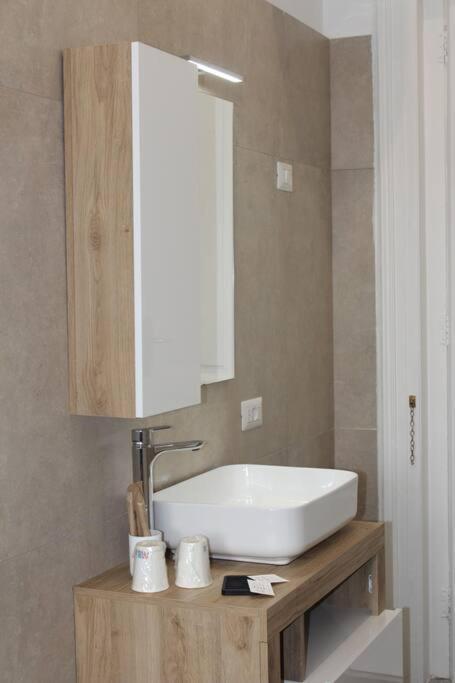 Nel Cuore Del Vomero Apartament Napoli Esterno foto