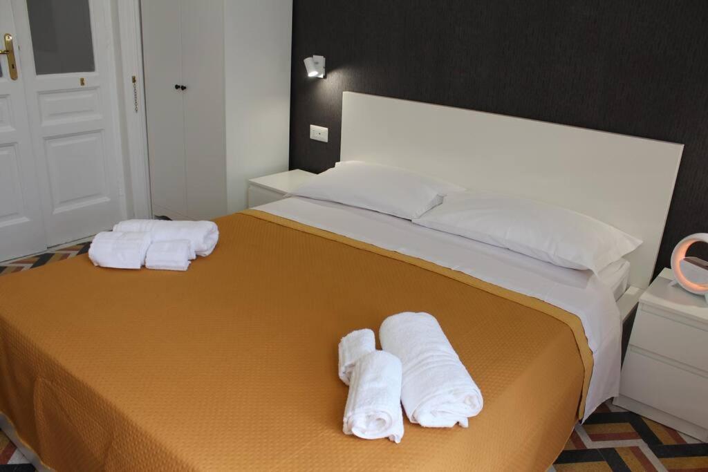 Nel Cuore Del Vomero Apartament Napoli Esterno foto