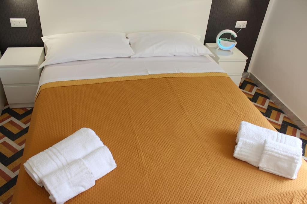 Nel Cuore Del Vomero Apartament Napoli Esterno foto
