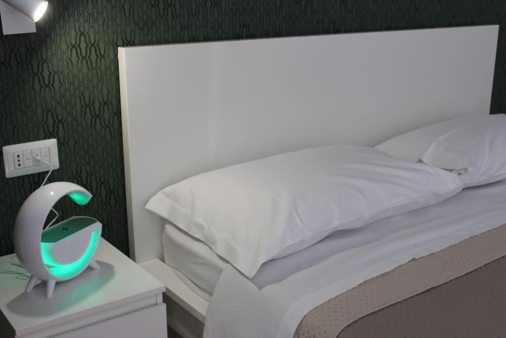Nel Cuore Del Vomero Apartament Napoli Esterno foto