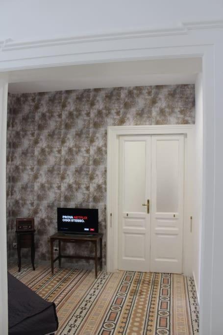 Nel Cuore Del Vomero Apartament Napoli Esterno foto